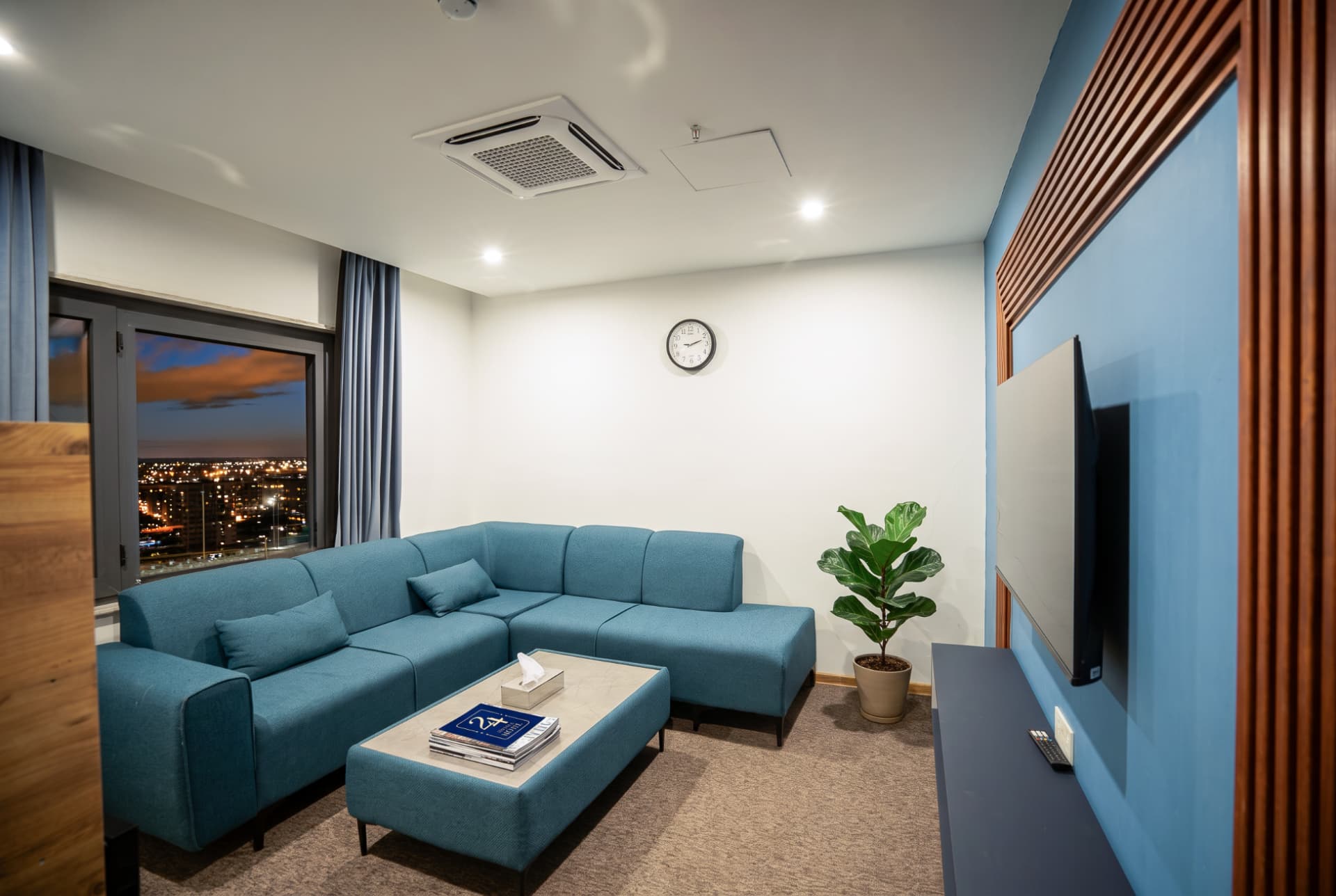 Standard Suite seating area with corner sofa