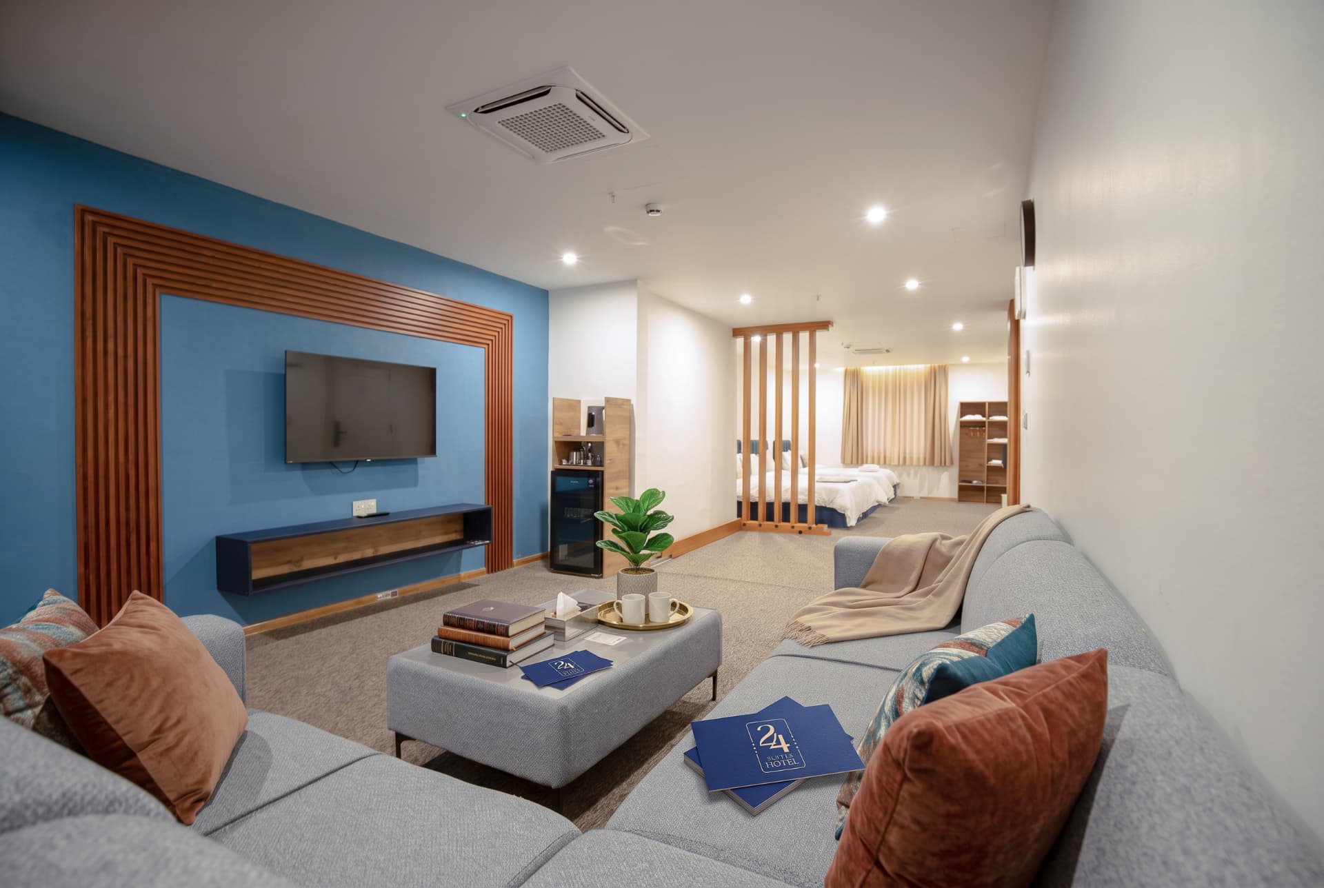 Deluxe Suite at 24 Suites